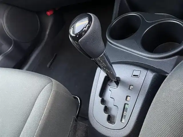 トヨタ アクア S スタイルブラック 香川県 2019(平31)年 9万km ブラックマイカ Toyota Safety Sense/・プリクラッシュセーフティ/・レーンディパーチャーアラート/・オートマチックハイビーム/・先行車発進告知機能/・インテリジェントクリアランスソナー/・パーキングサポートブレーキ/純正7インチSDナビ/→フルセグ/CD/DVD/Bluetooth/AM/FM/バックカメラ/LEDヘッドライト/社外15インチアルミ/純正フロアマット/ETC/ステアリングリモコン/プッシュスタート/スマートキー/電動格納ミラー/横滑り防止装置