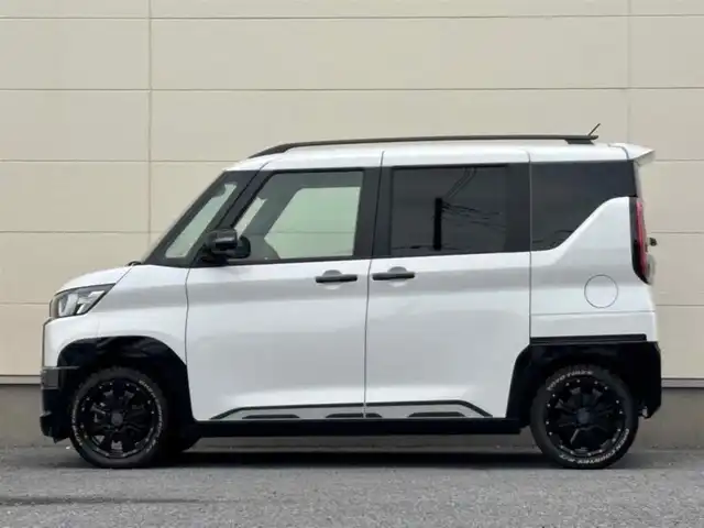 三菱 デリカミニ G プレミアム 茨城県 2023(令5)年 5.4万km アメジストブラック/シルキーホワイト ワンオーナー/pioneerナビ/　(AM/FM/CD/DVD/AUX/フルセグ)/RAYSアルミホイール/全方位カメラ/ドライブレコーダー/追従型クルーズコントロール/両側パワースライドドア/ETC/LEDヘッドライト/シートヒーター/ハンドルヒーター/デジタルインナーミラー/ルーフレール/ダウンヒルアシスト/パワーステアリング/オートライト/Wエアバック