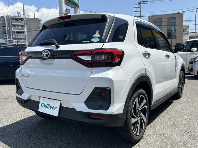 トヨタ ライズ Z 神奈川県 2021(令3)年 3.6万km シャイニングホワイトパール 純正ディーラーSDナビ/フルセグテレビ/Bluetooth/AM/FM/CD/DVD/ETC２．０/ドライブレコーダー前後/ヒートシート(D/N)/ステアリングスイッチ/レーダークルーズコントロール/横滑り防止/プリクラッシュ/コーナーセンサー/アイドリングストップ/オートライト/プッシュスタール/スマートキー/アラウンドビューモニター/フロアマット(社外)/サイドエアバッグ/盗難防止装置/革巻きステアリング/LEDヘッドライト