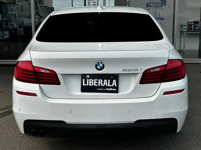 ＢＭＷ ５２３ｉ Mスポーツ 富山県 2017(平29)年 3万km 白 HDDナビ/フルセグテレビ/DVD/CD再生/AM/FMラジオ/全席シートヒーター/D/N席パワーシート/D席メモリ付きPシート/ドライブモード選択/パークアシスト/ACC/アイドリングストップ/車線逸脱防止装置/ETC