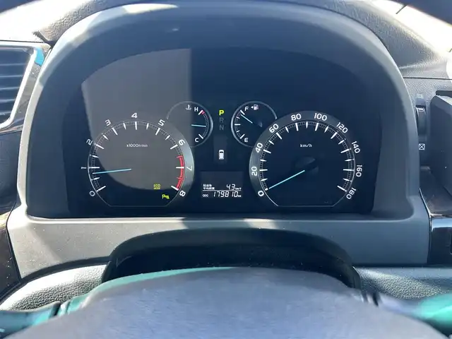 トヨタ ヴェルファイア 2．4Z Gエディション 岡山県 2014(平26)年 18万km ホワイトパールクリスタルシャイン 登録時走行距離179810km/アルパイン9インチナビ/フルセグTV(AM.FM.CD.DVD.TV.BT)/フリップダウンモニター/両側パワースライドドア/バックカメラ/ETC/ドライブレコーダー/シートヒーター/クリアランスソナー/横滑り防止装置/クルーズコントロール/オートライト/アイドリングストップ/18インチ純正AW/純正フロアマット/全席パワーシート