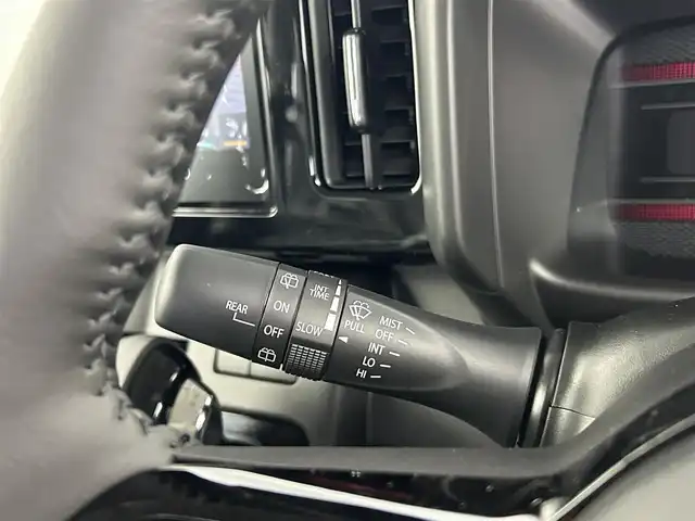 スズキ スペーシア カスタム HYBRID XS 千葉県 2024(令6)年 0.1千km ブルーイッシュブラックパール3 届出済未使用者/スズキセーフティサポート/・デュアルカメラブレーキサポート  　　　　/・誤発進抑制機能/・車線逸脱警報機能/・ふらつき警報機能/・先行車発進お知らせ機能/・オートマチックハイビーム/・リヤパーキングセンサー/レーダークルーズコントロール/スズキコネクト9インチナビ/　BT/フルセグTV/Apple CarPlay/Android　Auto/アラウンドビューモニター/両側パワースライドドア/前席シートヒーター/ステアリングヒーター/ヘッドアップディスプレイ/プッシュスタート＆スマートキー/ステアリングスイッチ/革巻きステアリング/純正15インチアルミホイール/LEDヘッドライト/フォグライト