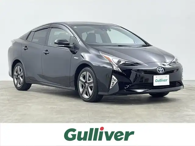 トヨタ プリウス A 千葉県 2017(平29)年 2.1万km アティチュードブラックマイカ 純正9型ナビ/AM＆FM＆Bluetooth＆フルセグTV＆CD＆DVD/トヨタセーフティセンス/レーダークルーズコントロール/プリクラッシュセーフティ/ヘッドアップディスプレイ/オートマチックハイビーム/バックカメラ/ブラインドスポットモニター/LEDヘッドライト/フォグランプ/ステアリングスイッチ/バックカメラ/ビルトインETC/電動格納サイドミラー/運転席シートリフター/EVモード/アイドリングストップ/ウィンカーミラー/純正ドアバイザー/純正フロアマット/プッシュスタート/ISOFIX