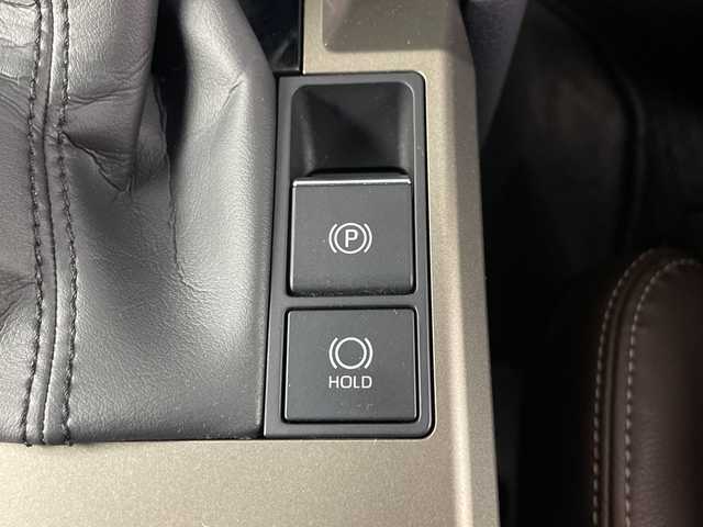 トヨタ ランドクルーザー ２５０ ZX 埼玉県 2024(令6)年 2.4万km プラチナホワイトパールマイカ JAOSサイドステップ/JAOSフロントバンパーガード　/JAOSスキッドプレート/JAOSフロントフェンダーガーニッシュ　/GANADORマフラー/JAOS１８インチアルミホイール　/JAOSマットガード/サンルーフ/JBLプレミアムサウンド/純正12インチナビ機能付きディスプレイオーディオ/　(Bluetooth/USB/Miracast/FM/AM/HDMI)/フルセグテレビ/全方位カメラ/ビルトインETC2.0/パワーバックドア/ヘッドアップディスプレイ/レザーシート/レーダークルーズコントロール/ブラインドスポットモニター/衝突被害軽減ブレーキ/車線逸脱警報/クリアランスソナー/パドルシフト/シートメモリー/パワーヒート/ステアリングヒーター/シートヒーター/エアシート/電子パーキングシステム/ブレーキホールド/デジタルインナーミラー/プッシュスタート/純正フロアマット