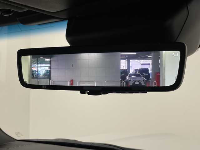 トヨタ ランドクルーザー ２５０ ZX 埼玉県 2024(令6)年 2.4万km プラチナホワイトパールマイカ JAOSサイドステップ/JAOSフロントバンパーガード　/JAOSスキッドプレート/JAOSフロントフェンダーガーニッシュ　/GANADORマフラー/JAOS１８インチアルミホイール　/JAOSマットガード/サンルーフ/JBLプレミアムサウンド/純正12インチナビ機能付きディスプレイオーディオ/　(Bluetooth/USB/Miracast/FM/AM/HDMI)/フルセグテレビ/全方位カメラ/ビルトインETC2.0/パワーバックドア/ヘッドアップディスプレイ/レザーシート/レーダークルーズコントロール/ブラインドスポットモニター/衝突被害軽減ブレーキ/車線逸脱警報/クリアランスソナー/パドルシフト/シートメモリー/パワーヒート/ステアリングヒーター/シートヒーター/エアシート/電子パーキングシステム/ブレーキホールド/デジタルインナーミラー/プッシュスタート/純正フロアマット