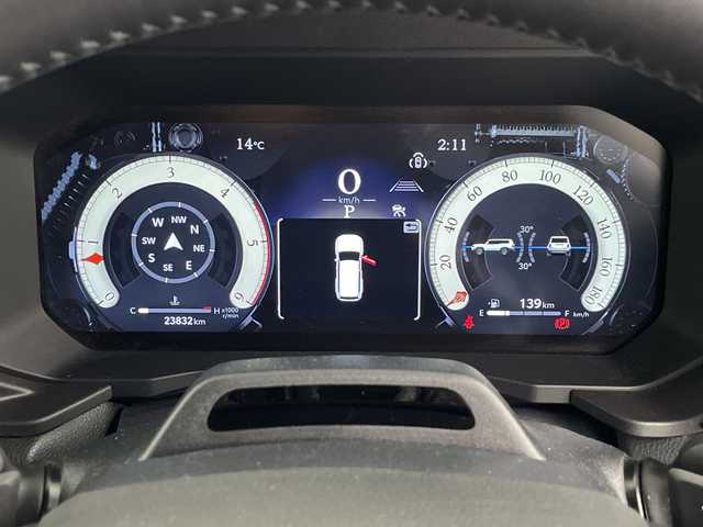 トヨタ ランドクルーザー ２５０ ZX 埼玉県 2024(令6)年 2.4万km プラチナホワイトパールマイカ JAOSサイドステップ/JAOSフロントバンパーガード　/JAOSスキッドプレート/JAOSフロントフェンダーガーニッシュ　/GANADORマフラー/JAOS１８インチアルミホイール　/JAOSマットガード/サンルーフ/JBLプレミアムサウンド/純正12インチナビ機能付きディスプレイオーディオ/　(Bluetooth/USB/Miracast/FM/AM/HDMI)/フルセグテレビ/全方位カメラ/ビルトインETC2.0/パワーバックドア/ヘッドアップディスプレイ/レザーシート/レーダークルーズコントロール/ブラインドスポットモニター/衝突被害軽減ブレーキ/車線逸脱警報/クリアランスソナー/パドルシフト/シートメモリー/パワーヒート/ステアリングヒーター/シートヒーター/エアシート/電子パーキングシステム/ブレーキホールド/デジタルインナーミラー/プッシュスタート/純正フロアマット