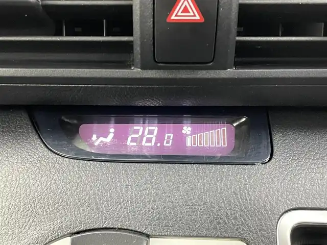 トヨタ シエンタ G クエロ 埼玉県 2018(平30)年 4.8万km クールボルドーガラスフレーク 純正ナビ　フリップダウンモニター　バックカメラ　ビルトインＥＴＣ　ドライブレコーダー　セーフティセンス　ステアリングスイッチ　プッシュスタート　スマートキー　オートハイビーム　ＬＥＤヘッドライト　ＴＶ