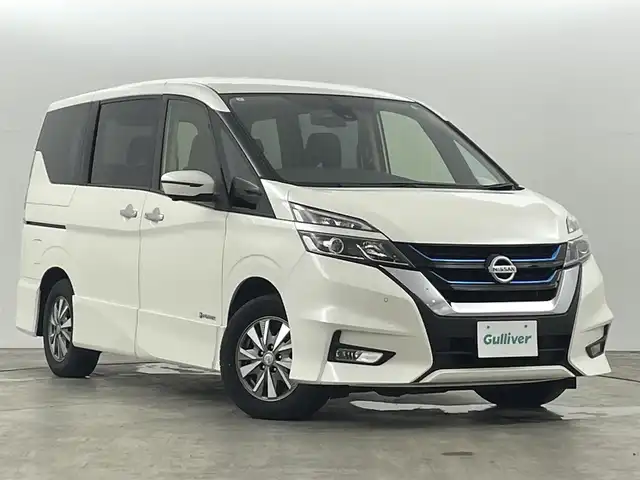 日産 セレナ e－パワー ハイウェイスター V 福島県 2019(平31)年 3.4万km ブリリアントホワイトパール セフティパックB/・衝突被害軽減ブレーキ/・車線逸脱警報装置/・プロパイロット/・クルーズコントロール追従あり/純正9インチナビ/・型番：MM518D-L/・フルセグTV/BT/SD/CD/DVD/ブルーレイ/FM/AM/・バックカメラ/・アラウンドビューモニター/・ETC/・デジタルインナーミラー/・フリップダウン/両側パワースライドドア/・三列目シート/電子パーキング/アイドリングストップ/革張ステアリング/・ステアリングリモコン/プッシュスタート/・スマートキー/LEDヘッドライト/・フォグライト/・オートライト/・オートハイビーム/電動格納ミラー/・ウィンカーミラー/前後コーナーセンサー/純正15インチアルミ/純正フロアマット