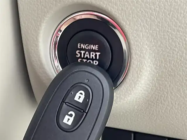 スズキ ラパン S 群馬県 2019(令1)年 4.2万km コフレピンクパールメタリック/ホワイト2トーンルーフ 社外８インチナビ　全方位モニター　ＨＩＤオートライト　シートヒーター　ステアリングリモコン　横滑り防止装置　コーナーセンサー　アイドリングストップ　ドライブレコーダー　スマートキー　禁煙車