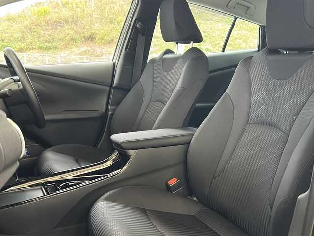 トヨタ プリウス A 福島県 2019(令1)年 1.3万km ホワイトパールクリスタルシャイン ワンオーナー　純正９インチナビ　フルセグＴＶ　バックカメラ　トヨタセーフティーセンス　レーダークルーズコントロール　前後ドライブレコーダー　ビルトインＥＴＣ　クリアランスソナー　ヘッドアップディスプレイ