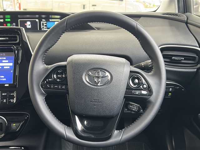 トヨタ プリウス A 福島県 2019(令1)年 1.3万km ホワイトパールクリスタルシャイン ワンオーナー　純正９インチナビ　フルセグＴＶ　バックカメラ　トヨタセーフティーセンス　レーダークルーズコントロール　前後ドライブレコーダー　ビルトインＥＴＣ　クリアランスソナー　ヘッドアップディスプレイ