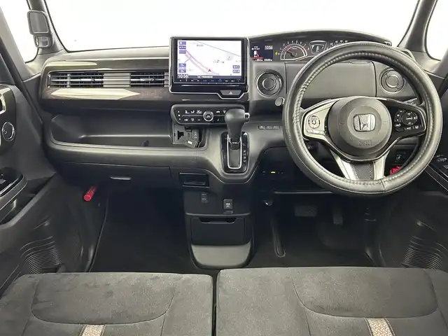 ホンダ Ｎ ＢＯＸ カスタム G L ホンダセンシング 千葉県 2020(令2)年 3.1万km プラチナホワイトパール 禁煙車/Honda SENSING/・衝突軽減ブレーキ〈CMBS〉/・誤発進抑制機能/・歩行者事故低減ステアリング/・先行車発進お知らせ機能/・標識認識機能●路外逸脱抑制機能/・ACC〈アダプティブ・クルーズ・コントロール〉/・LKAS〈車線維持支援システム〉/・後方誤発進抑制機能/・オートハイビーム/純正ナビ/・VXM-175VFEi/・CD/DVD/BT/フルセグ/左側パワースライドドア/前席シートヒーター/9灯式フルLEDヘッドライト/オートライト/シーケンシャルターンシグナルランプ/純正14インチAW/スマートキー/ビルトインETC