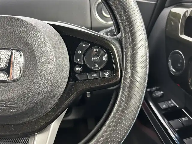ホンダ Ｎ ＢＯＸ カスタム G L ホンダセンシング 千葉県 2020(令2)年 3.1万km プラチナホワイトパール 禁煙車/Honda SENSING/・衝突軽減ブレーキ〈CMBS〉/・誤発進抑制機能/・歩行者事故低減ステアリング/・先行車発進お知らせ機能/・標識認識機能●路外逸脱抑制機能/・ACC〈アダプティブ・クルーズ・コントロール〉/・LKAS〈車線維持支援システム〉/・後方誤発進抑制機能/・オートハイビーム/純正ナビ/・VXM-175VFEi/・CD/DVD/BT/フルセグ/左側パワースライドドア/前席シートヒーター/9灯式フルLEDヘッドライト/オートライト/シーケンシャルターンシグナルランプ/純正14インチAW/スマートキー/ビルトインETC