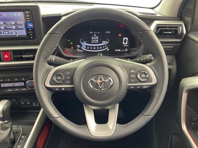 トヨタ ライズ Z 岐阜県 2022(令4)年 1.5万km ブラックマイカメタリック 純正ナビ/　(AM/FM/CD/DVD/Bluetooth/フルセグTV)/バックカメラ/衝突軽減ブレーキ/レーンキープアシスト/コーナーセンサー/レーダークルーズコントロール/LEDヘッドライト/ドライブレコーダー/ETC/シートヒーター/純正アルミホイール/純正ドアバイザー