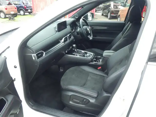 マツダ ＣＸ－８ 25S ブラックトーンED 千葉県 2021(令3)年 3.9万km スノーフレイクホワイトパールマイカ 225/55R19/スマートシティブレーキサポート/ブラインドスポットモニタリング/レーンキープ・アシスト・システム/アクティブ・ドライビング・ディスプレイ/パワーバックドア/純正SDナビ/地デジTV/【Bluetooth接続】/【Apple CarPlay　Android Auto対応】/360°ビュー・モニター/ドライブレコーダー（前後撮影）/革巻きステアリング/ステアリングヒーター/ステアリングスイッチ/ETC/LEDヘッドライト/ウインカーミラー/コーナーセンサー/純正19インチアルミホイル/サイド/カーテンエアバッグ/アドバンストキーレスエントリー