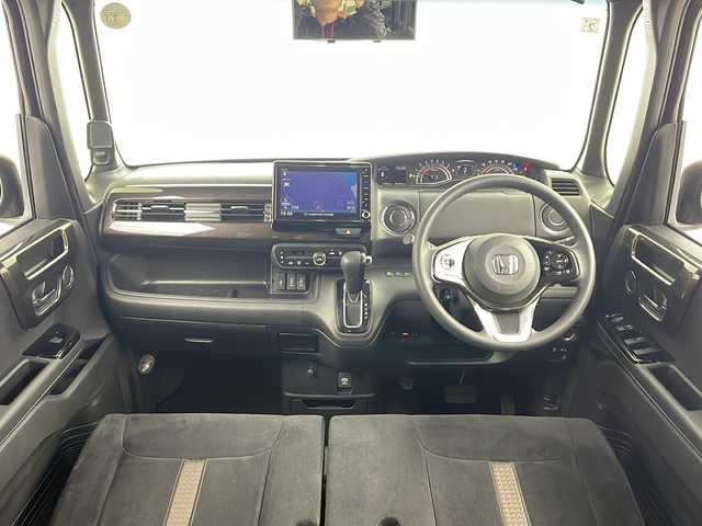 ホンダ Ｎ ＢＯＸ カスタム G L ホンダセンシング 愛知県 2019(令1)年 6.3万km クリスタルブラックパール 純正8インチメモリナビ/フルセグTV/CD/DVD/BT/USB/AM/FM/バックカメラ/ビルトインETC/ホンダセンシング/・衝突軽減ブレーキ/・誤発進抑制機能/・後方誤発進抑制機能/・路外逸脱警報機能/・アダプティブクルーズコントロール/・車線維持支援システム/・歩行者事故低減ステアリング/・先行車発進お知らせ機能/・標識認識機能/両側パワースライドドア/USBポート/サンシェード/プッシュスタート/スマートキー/横滑り防止/ステアリングスイッチ/電動格納ミラー/純正フロアマット/純正14インチAW/LEDオートヘッドライト/フォグランプ