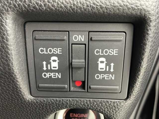 ホンダ Ｎ ＢＯＸ カスタム G L ホンダセンシング 愛知県 2019(令1)年 6.3万km クリスタルブラックパール 純正8インチメモリナビ/フルセグTV/CD/DVD/BT/USB/AM/FM/バックカメラ/ビルトインETC/ホンダセンシング/・衝突軽減ブレーキ/・誤発進抑制機能/・後方誤発進抑制機能/・路外逸脱警報機能/・アダプティブクルーズコントロール/・車線維持支援システム/・歩行者事故低減ステアリング/・先行車発進お知らせ機能/・標識認識機能/両側パワースライドドア/USBポート/サンシェード/プッシュスタート/スマートキー/横滑り防止/ステアリングスイッチ/電動格納ミラー/純正フロアマット/純正14インチAW/LEDオートヘッドライト/フォグランプ