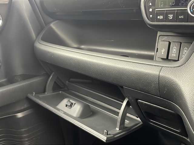 ホンダ Ｎ ＢＯＸ カスタム G L ホンダセンシング 愛知県 2019(令1)年 6.3万km クリスタルブラックパール 純正8インチメモリナビ/フルセグTV/CD/DVD/BT/USB/AM/FM/バックカメラ/ビルトインETC/ホンダセンシング/・衝突軽減ブレーキ/・誤発進抑制機能/・後方誤発進抑制機能/・路外逸脱警報機能/・アダプティブクルーズコントロール/・車線維持支援システム/・歩行者事故低減ステアリング/・先行車発進お知らせ機能/・標識認識機能/両側パワースライドドア/USBポート/サンシェード/プッシュスタート/スマートキー/横滑り防止/ステアリングスイッチ/電動格納ミラー/純正フロアマット/純正14インチAW/LEDオートヘッドライト/フォグランプ