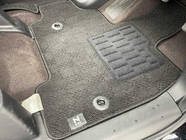 ホンダ Ｎ ＢＯＸ カスタム G L ホンダセンシング 愛知県 2019(令1)年 6.3万km クリスタルブラックパール 純正8インチメモリナビ/フルセグTV/CD/DVD/BT/USB/AM/FM/バックカメラ/ビルトインETC/ホンダセンシング/・衝突軽減ブレーキ/・誤発進抑制機能/・後方誤発進抑制機能/・路外逸脱警報機能/・アダプティブクルーズコントロール/・車線維持支援システム/・歩行者事故低減ステアリング/・先行車発進お知らせ機能/・標識認識機能/両側パワースライドドア/USBポート/サンシェード/プッシュスタート/スマートキー/横滑り防止/ステアリングスイッチ/電動格納ミラー/純正フロアマット/純正14インチAW/LEDオートヘッドライト/フォグランプ