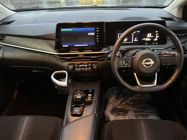 日産 ノート X FOUR 秋田県 2024(令6)年 1.6万km バーガンディー 4WD/ワンオーナー/純正ディスプレイオーディオ/Bluetooth/全方位カメラ/前席シートヒーター/ステアリングヒーター/社外AWサマータイヤ積込/保証書、取説/スペアキー