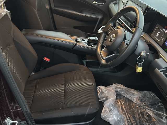 日産 ノート X FOUR 秋田県 2024(令6)年 1.6万km バーガンディー 4WD/ワンオーナー/純正ディスプレイオーディオ/Bluetooth/全方位カメラ/前席シートヒーター/ステアリングヒーター/社外AWサマータイヤ積込/保証書、取説/スペアキー