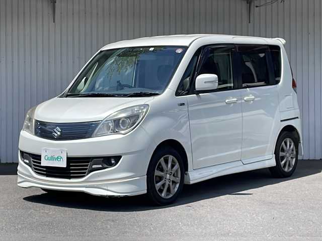 スズキ ソリオ ブラック&ホワイト 長野県 2012(平24)年 8.5万km パールホワイト ４WD/純正エアロ/カロッツェリアメモリナビTV/バックカメラ/両側パワースライドドア/純正１５インチアルミ/社外アルミ夏タイヤ４本積込/プッシュスタートエンジン/スマートキー