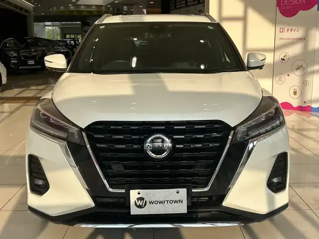 日産 キックス X 埼玉県 2020(令2)年 4.6万km ブリリアントホワイトパール エマージェンシーブレーキ /プロパイロット /純正9インチメモリナビ/　　CD/DVD/BT/フルセグ/アラウンドビューモニター /LEDオートライト /ハーフレザーシート /純正17インチアルミホイール/インテリジェントミラー/電子パーキング/ステアリングスイッチ /純正ETC