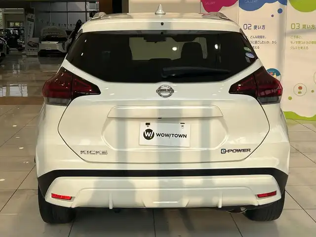 日産 キックス X 埼玉県 2020(令2)年 4.6万km ブリリアントホワイトパール エマージェンシーブレーキ /プロパイロット /純正9インチメモリナビ/　　CD/DVD/BT/フルセグ/アラウンドビューモニター /LEDオートライト /ハーフレザーシート /純正17インチアルミホイール/インテリジェントミラー/電子パーキング/ステアリングスイッチ /純正ETC