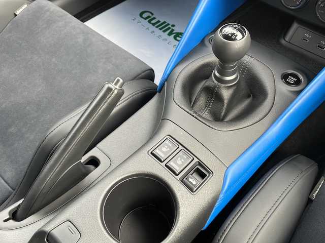 日産 フェアレディ Ｚ バージョンST 東京都 2024(令6)年 0.2万km パールⅡ 車体色　XKJ　プリズムホワイト×スーパーブラック/新車時保証書/ナビ説明書/エマージェンシーブレーキ/前・側・後方支援/インテリジェントクルーズコントロール/純正ナビ/フルセグTV【走行中映ります】/BT/USB/AppleCarplay/BOSEサウンド/バックカメラ　ETC2.0/LEDヘッドライト/オートライト/スマートキー×2【キータグ有】/革巻きハンドル/RECAROシート/BLITZ車高調/SR-SDIXELローター＆パッド/社外１９インチアルミ【TWS】