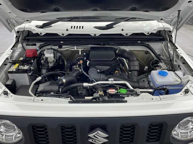 スズキ ジムニー XC 栃木県 2023(令5)年 2.1万km ピュアホワイトP スズキセーフティサポート/・デュアルカメラブレーキサポート/・デュアルセンサーブレーキサポート/・誤発進抑制機能/・車線逸脱抑制機能/・車線逸脱警報機能/・ふらつき警報機能/・先行車発進お知らせ機能/・標識認識機能/禁煙車/4WD/オートライト/LEDヘッドライト/アイドリングストップ/ヘッドライトウォッシャー/シートヒーター/クルーズコントロール/革巻きステアリング/スマートキー/プッシュスタート/ステアリングスイッチ