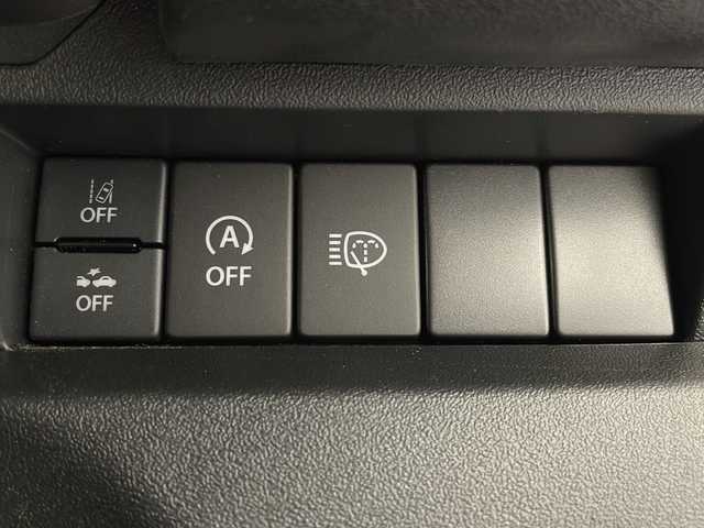 スズキ ジムニー XC 栃木県 2023(令5)年 2.1万km ピュアホワイトP スズキセーフティサポート/・デュアルカメラブレーキサポート/・デュアルセンサーブレーキサポート/・誤発進抑制機能/・車線逸脱抑制機能/・車線逸脱警報機能/・ふらつき警報機能/・先行車発進お知らせ機能/・標識認識機能/禁煙車/4WD/オートライト/LEDヘッドライト/アイドリングストップ/ヘッドライトウォッシャー/シートヒーター/クルーズコントロール/革巻きステアリング/スマートキー/プッシュスタート/ステアリングスイッチ