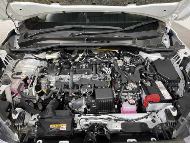 トヨタ カローラ クロス ハイブリッド Z 福岡県 2023(令5)年 1万km プラチナホワイトパールマイカ 純正ディスプレイオーディオ/フルセグテレビ/バックカメラ/サイドカメラ/パワーバックドア/パワーシート/シートヒーター/ハーフレザーシート/革巻きステアリング/パーキングアシスト/LEDヘッドライト/BSM/ETC