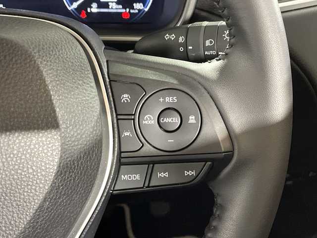 トヨタ カローラ クロス ハイブリッド Z 福岡県 2023(令5)年 1万km プラチナホワイトパールマイカ 純正ディスプレイオーディオ/フルセグテレビ/バックカメラ/サイドカメラ/パワーバックドア/パワーシート/シートヒーター/ハーフレザーシート/革巻きステアリング/パーキングアシスト/LEDヘッドライト/BSM/ETC