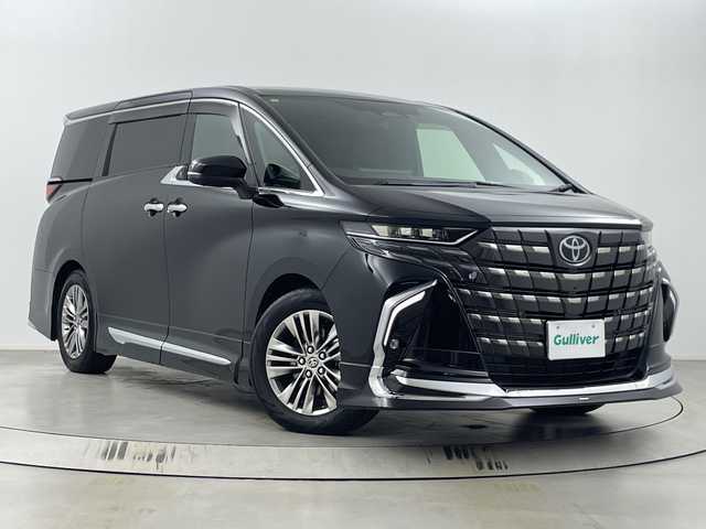 トヨタ アルファードハイブリット Z 埼玉県 2025(令7)年 0.8万km ブラック モデリスタエアロ/左右独立ムーンルーフ/純正14インチナビ機能付きディスプレイオーディオ/　(Bluetooth/HDMI/FM/AM/Miracast)/全方位カメラ/フルセグテレビ/両側パワースライドドア/ビルトインETC2.0/ドライブレコーダー/パワーバックドア/アダプティブクルーズコントロール/衝突被害軽減ブレーキ/車線逸脱警報/プロアクティブドライビングアシスト/クリアランスソナー/ブラインドスポットモニター/デジタルインナーミラー/ステアリングヒーター/シートヒーター/エアーシート/サイドエンブレムイルミネーション/ワイヤレス充電/電動パーキングブレーキ/ブレーキホールド/メモリ付きパワーシート/プッシュスタート/純正18インチアルミホイール