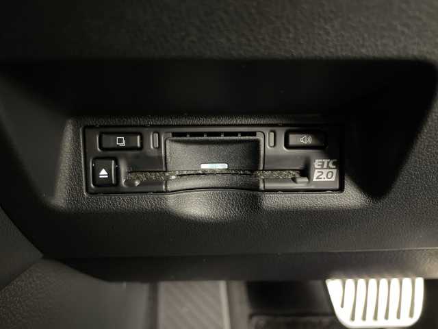 トヨタ アルファードハイブリット Z 埼玉県 2025(令7)年 0.8万km ブラック モデリスタエアロ/左右独立ムーンルーフ/純正14インチナビ機能付きディスプレイオーディオ/　(Bluetooth/HDMI/FM/AM/Miracast)/全方位カメラ/フルセグテレビ/両側パワースライドドア/ビルトインETC2.0/ドライブレコーダー/パワーバックドア/アダプティブクルーズコントロール/衝突被害軽減ブレーキ/車線逸脱警報/プロアクティブドライビングアシスト/クリアランスソナー/ブラインドスポットモニター/デジタルインナーミラー/ステアリングヒーター/シートヒーター/エアーシート/サイドエンブレムイルミネーション/ワイヤレス充電/電動パーキングブレーキ/ブレーキホールド/メモリ付きパワーシート/プッシュスタート/純正18インチアルミホイール