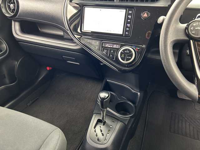 トヨタ アクア S スタイルブラック 三重県 2020(令2)年 4.1万km ホワイトパールクリスタルシャイン /禁煙車//純正ナビ//パノラミックビューモニター//トヨタセーフティセンス//プリクラッシュセーフティ//オートマチックハイビーム//レーディパーチャーアラート//ETC//ドライブレコーダー//LEDヘッドライト//オートライト