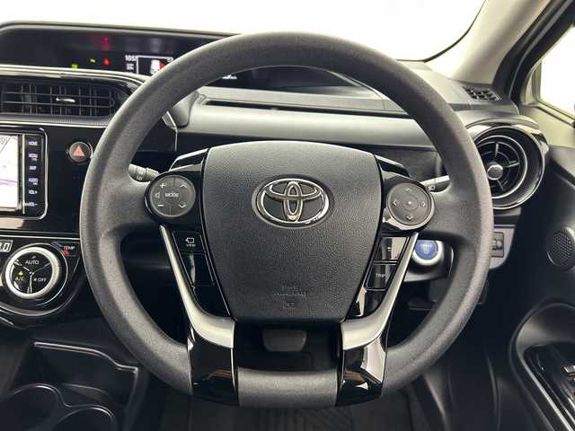 トヨタ アクア S スタイルブラック 三重県 2020(令2)年 4.1万km ホワイトパールクリスタルシャイン /禁煙車//純正ナビ//パノラミックビューモニター//トヨタセーフティセンス//プリクラッシュセーフティ//オートマチックハイビーム//レーディパーチャーアラート//ETC//ドライブレコーダー//LEDヘッドライト//オートライト