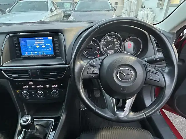 マツダ アテンザ ワゴン XD 奈良県 2013(平25)年 7万km ソウルレッドプレミアムメタリック /ワンオーナー//社外ナビ【Ｃ９Ｐ９】/CD/DVD/BT/フルセグTV//プッシュスタート//クルーズコントロール//ＡＦＳ//横滑り防止システム//アイドリングストップ//ルーフレール//ウィンカーミラー//革巻きステアリング//19インチ純正ＡＷ//スタッドレスタイヤ積み込みＡＷ付き//ＥＴＣ//バニティミラーライト付き//スペアキーｘ１//オートライト/フォグ//純正フロアマット//保証書/取扱説明書/ナビ取扱