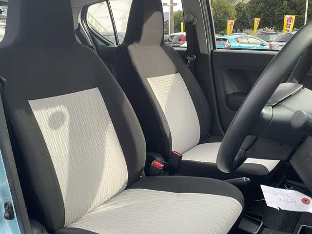 トヨタ ピクシスエポック L SAⅢ 東京都 2019(平31)年 0.4万km ライトブルー カラーナンバーB83（スカイブルーメタリック）/ワンオーナー/メモリナビ/ワンセグテレビ/バックカメラ/アイドリングストップ/キーレス/スペアキー/保証書/取説書