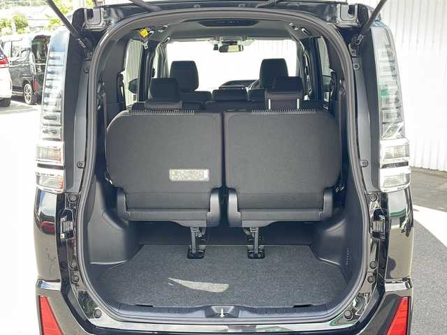 トヨタ ヴォクシー ZS 長野県 2021(令3)年 2.6万km ブラック トヨタセーフティセンス/片側パワースライドドア/社外メモリナビ（AVIC-RZ503）/・CD/DVD/Bluetooth/バックカメラ/ETC/クルーズコントロール/前方ドライブレコーダー/社外15インチAW/社外フロアマット/前後コーナーセンサー/LEDオートライト/プッシュスタート/スマートキー/取扱説明書