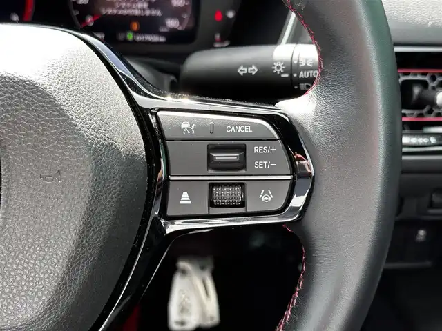 ホンダ シビック RS 宮城県 2025(令7)年 1.8万km クリスタルブラックパール ワンオーナー/BOSEプレミアムサウンドシステム/ホンダセンシング/●衝突軽減ブレーキ（CMBS）/●先行車発進お知らせ機能/●歩行者事故低減ステアリング/●路外逸脱抑制機能/●標識認識機能/●渋滞追従機能付アダプティブクルーズコントロール（ACC） /●車線維持支援システム（LKAS）/●ブラインドスポットインフォメーション/●近距離衝突軽減ブレーキ/●パーキングセンサーシステム/●後退出庫サポート/●アダプティブドライビングビーム/ホンダコネクトディスプレー/・車内Wi-Fi/・地デジTV/・AppleCarPlay/AndroidAuto/・Googleマップ/GooglePlay/・9インチワイドディスプレイ/・バックカメラ/・充電用USBジャック/・ETC2.0/ワイヤレス充電器/ハーフレザーシート/シートヒーター/パワーシート/革巻きステアリング/ステアリングスイッチ/電動パーキングブレーキ/ブレーキホールド/LEDヘッドランプ/オートライト/スマートキー＆プッシュスタート/電動格納ミラー/純正18インチAW/フロアマット/W/サイド/カーテンエアバッグ/取扱説明書/保証書