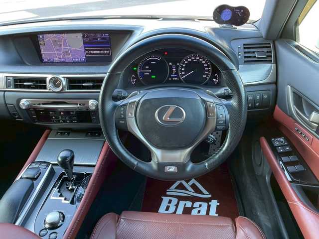 レクサス ＧＳ 450h Fスポーツ 滋賀県 2012(平24)年 8.8万km ホワイトパールクリスタルシャイン マークレビンソン/プリクラッシュセーフティ/ナイトビューカメラ/TRD4本出しマフラー/純正エアロ/サンルーフ/ブラウンレザーシート/前席エアシート＆ヒーター/前席パワーシート/パワートランク/メーカーナビ/バックカメラ/フルセグTV：DVD：CD：USB：AUX/デイライトフォグ/ハンドルヒーター/ビルトインETC/コーナーセンサー/オートサンシェード/オートハイビーム/パドルシフト/純正フロアマット/レーダークルーズコントロール/保証書・取扱説明書