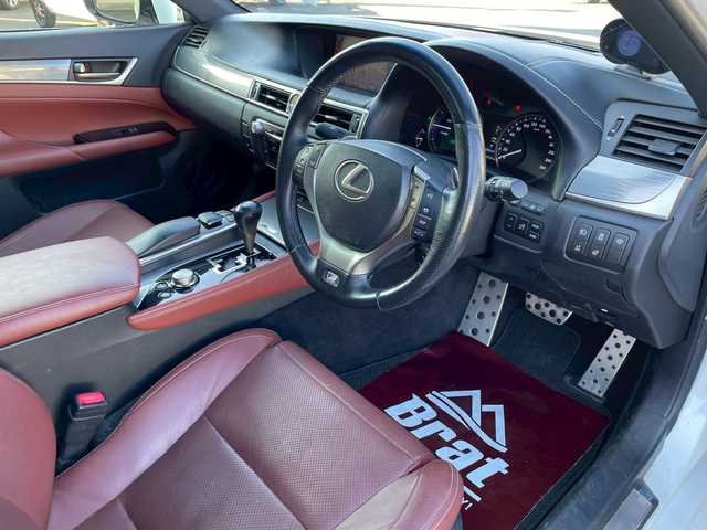 レクサス ＧＳ 450h Fスポーツ 滋賀県 2012(平24)年 8.8万km ホワイトパールクリスタルシャイン マークレビンソン/プリクラッシュセーフティ/ナイトビューカメラ/TRD4本出しマフラー/純正エアロ/サンルーフ/ブラウンレザーシート/前席エアシート＆ヒーター/前席パワーシート/パワートランク/メーカーナビ/バックカメラ/フルセグTV：DVD：CD：USB：AUX/デイライトフォグ/ハンドルヒーター/ビルトインETC/コーナーセンサー/オートサンシェード/オートハイビーム/パドルシフト/純正フロアマット/レーダークルーズコントロール/保証書・取扱説明書