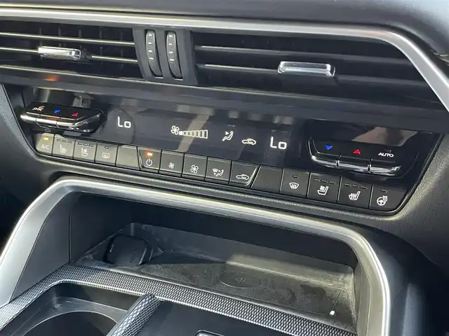 マツダ ＣＸ－６０ XD HV エクスクルーシブスポーツ 滋賀県 2022(令4)年 3.4万km ロジウムホワイトプレミアムメタリック 純正12.3インチナビ/Bluetooth/AppleCarPlay/AndoroidAuto/USB/フルセグ/レザーシート/BOSEサウンド/全方位カメラ/追従クルーズコントロール/クリアランスソナー/BSM/衝突軽減/ドラレコ（前後）/AC100V/4WD/ヒルディセントコントロール/電動パーキングブレーキ/オートブレーキホールド/パワーシート/ベンチレーション（D/N）/シートヒーター（全席）/ステアリングヒーター/ビルトインETC/パワーバックドア/パドルシフト/電動チルトステアリング/シートポジションメモリ/プッシュスタート/スマートキー/ステアリングリモコン/純正マット