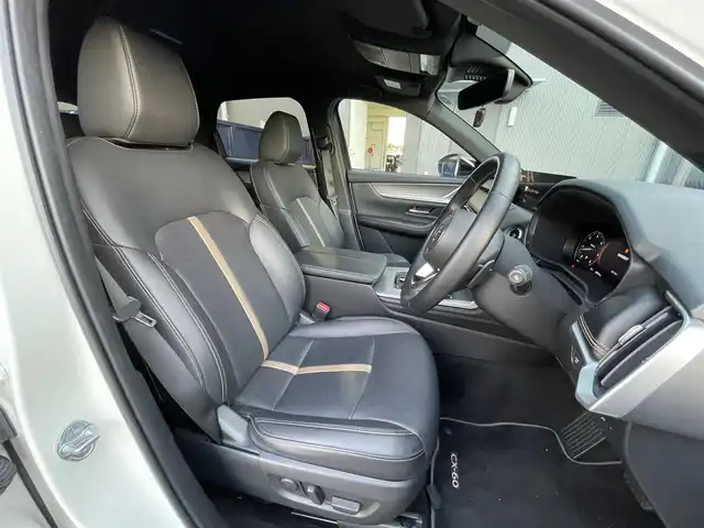 マツダ ＣＸ－６０ XD HV エクスクルーシブスポーツ 滋賀県 2022(令4)年 3.4万km ロジウムホワイトプレミアムメタリック 純正12.3インチナビ/Bluetooth/AppleCarPlay/AndoroidAuto/USB/フルセグ/レザーシート/BOSEサウンド/全方位カメラ/追従クルーズコントロール/クリアランスソナー/BSM/衝突軽減/ドラレコ（前後）/AC100V/4WD/ヒルディセントコントロール/電動パーキングブレーキ/オートブレーキホールド/パワーシート/ベンチレーション（D/N）/シートヒーター（全席）/ステアリングヒーター/ビルトインETC/パワーバックドア/パドルシフト/電動チルトステアリング/シートポジションメモリ/プッシュスタート/スマートキー/ステアリングリモコン/純正マット