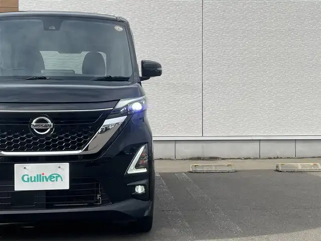日産 ルークス HWS X プロパイロットED 秋田県 2021(令3)年 2.6万km ブラック ４WD/インテリジェントエマージェンシーブレーキ/プロパイロット/両側パワースライドドア/ハンズフリーオートスライドドア/LEDヘッドライト/純正メモリナビ（CD/BT)/フルセグ/アラウンドビューモニター/日産純正１４インチアルミ（夏タイヤ装着）/スマートキー/アイドリングストップ/プッシュスタート/インテリジェントクルーズコントロール追従走行有/コーナーセンサー/車線逸脱防止支援システム/ステアリングスイッチ/前席シートヒーター/電動パーキングブレーキ/オートブレーキホールド機能/純正フロアマット/純正ドアバイザー/オートライト/オートエアコン/パワーステアリング/パワーウィンドウ/横滑り防止/盗難防止装置/寒冷地仕様/電動格納ウィンカーミラー