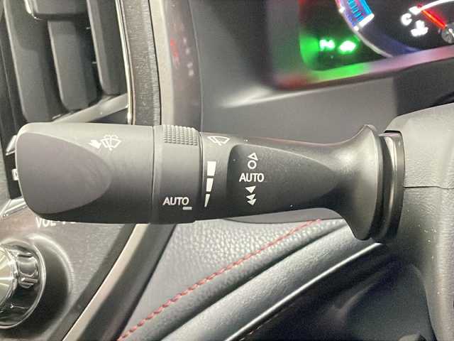 トヨタ クラウン ハイブリッド アスリートS 福島県 2016(平28)年 13.5万km ホワイトパールクリスタルシャイン 純正ナビ(フルセグTV/BT/CD/DVD/AM/FM)　サンルーフ 前後ドラレコ　クルーズコントロール　パワーシート（D席/N席）　シートヒーター(D席/N席）　ステアリングヒーター レーダー　デジタルインナーミラー　ビルトインＥＴＣ　フルエアロ　電動サンシェード LEDヘッドライト 純正ＡＷ　　エンジンスターター　スマートキー スペアキー 保証書 取扱説明書