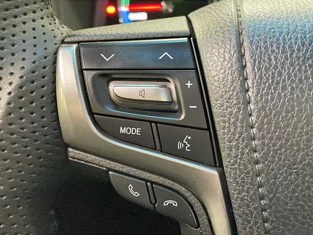 トヨタ クラウン ハイブリッド アスリートS 福島県 2016(平28)年 13.5万km ホワイトパールクリスタルシャイン 純正ナビ(フルセグTV/BT/CD/DVD/AM/FM)　サンルーフ 前後ドラレコ　クルーズコントロール　パワーシート（D席/N席）　シートヒーター(D席/N席）　ステアリングヒーター レーダー　デジタルインナーミラー　ビルトインＥＴＣ　フルエアロ　電動サンシェード LEDヘッドライト 純正ＡＷ　　エンジンスターター　スマートキー スペアキー 保証書 取扱説明書