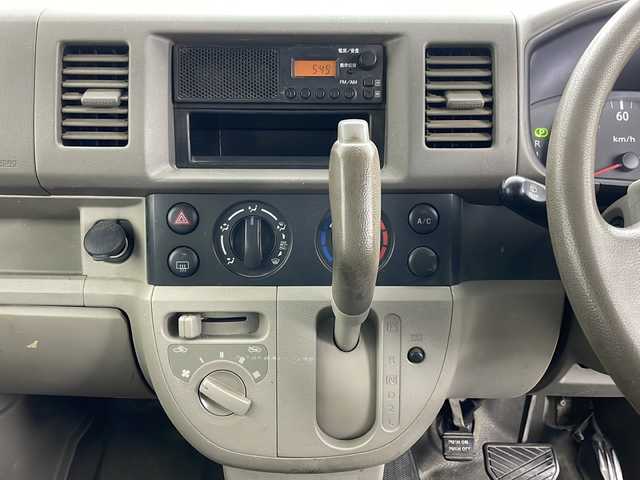 スズキ エブリイ PA 道央・札幌 2015(平27)年 6.7万km スペリアホワイト ・4WD/・両側スライドドア/・社外AW夏タイヤ積み込み/・純正オーディオ/・ヘッドライトレベライザー