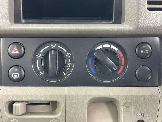 スズキ エブリイ PA 道央・札幌 2015(平27)年 6.7万km スペリアホワイト ・4WD/・両側スライドドア/・社外AW夏タイヤ積み込み/・純正オーディオ/・ヘッドライトレベライザー